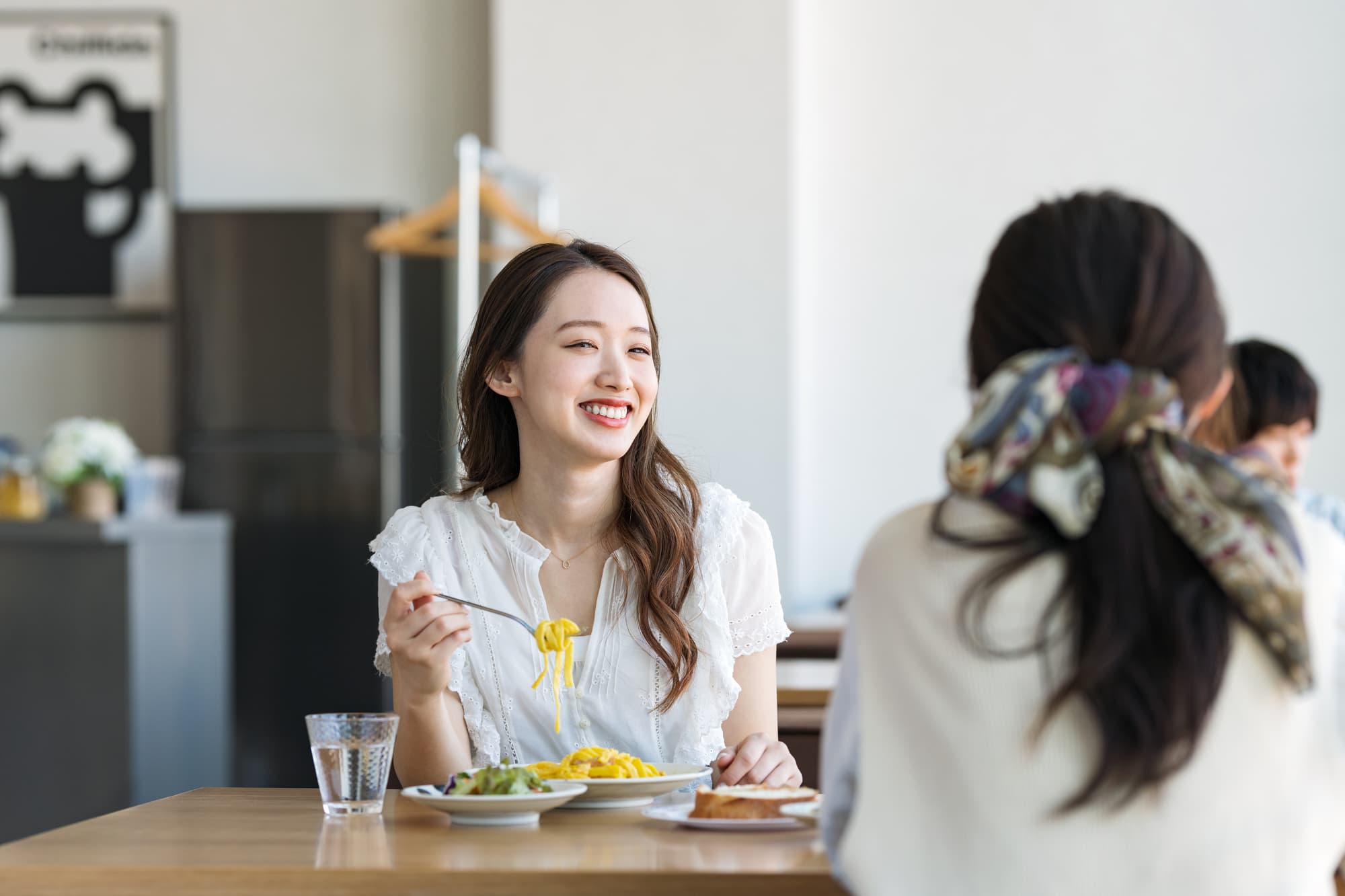 親知らずの痛みから解放されて食事を楽しめるようになった女性