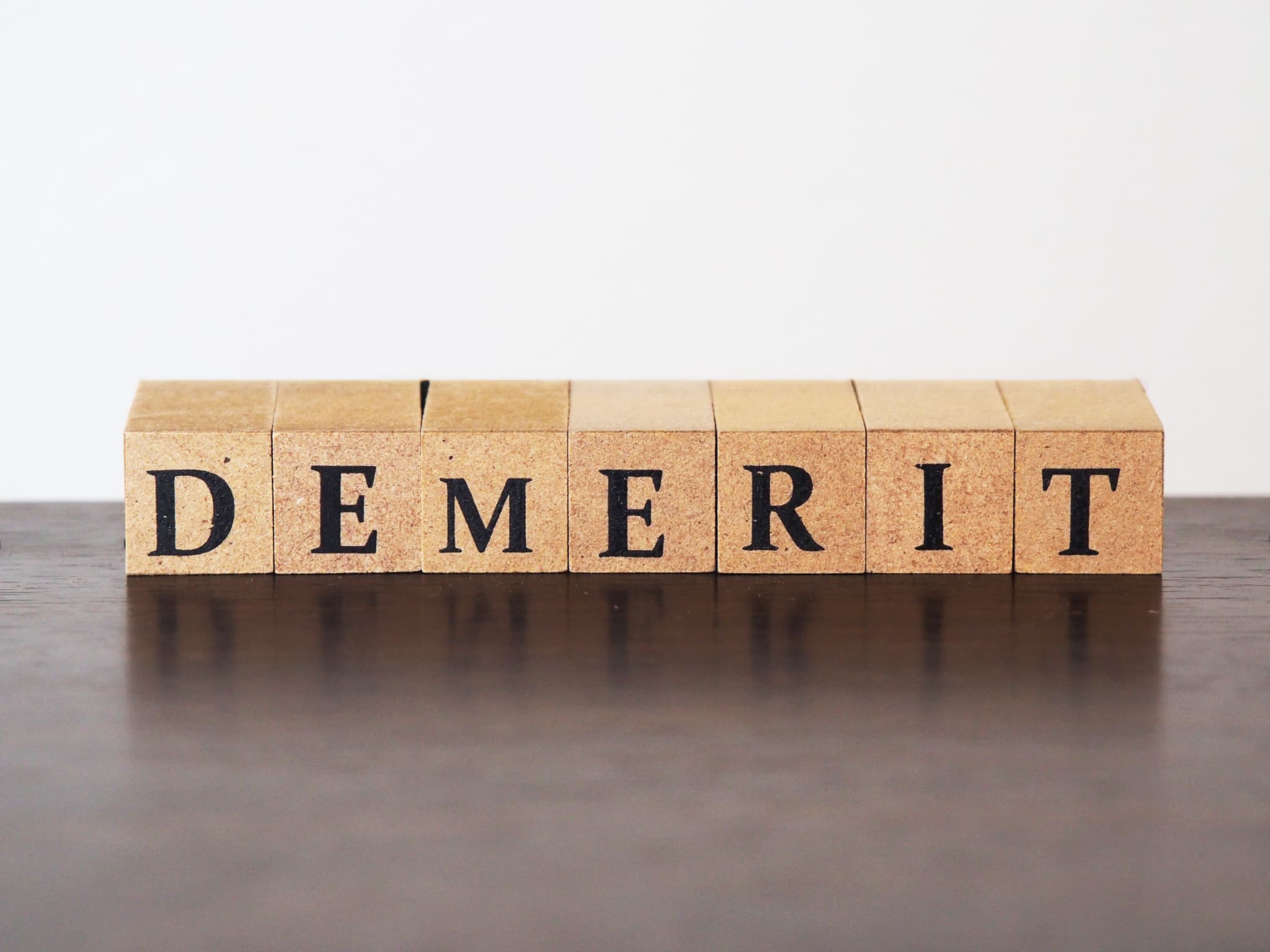 歯周病治療を受けないことによるデメリットのイメージ