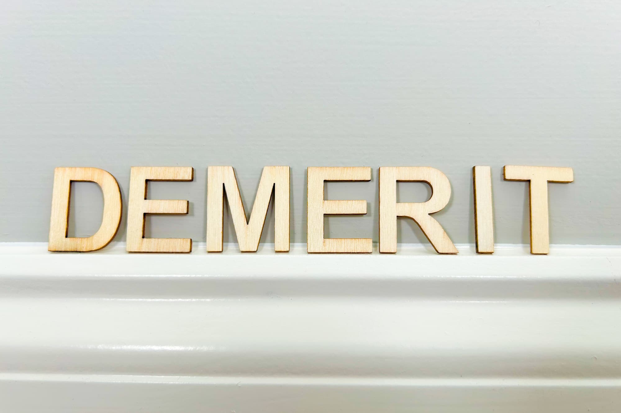 ホームホワイトニングのデメリットのイメージ