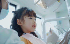 子どもの歯科検診の様子